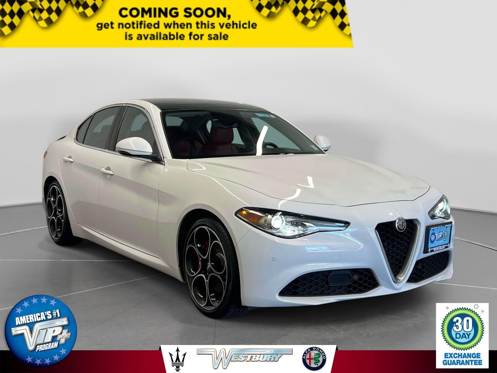 2018 Alfa Romeo Giulia Base — photo 1 of 31