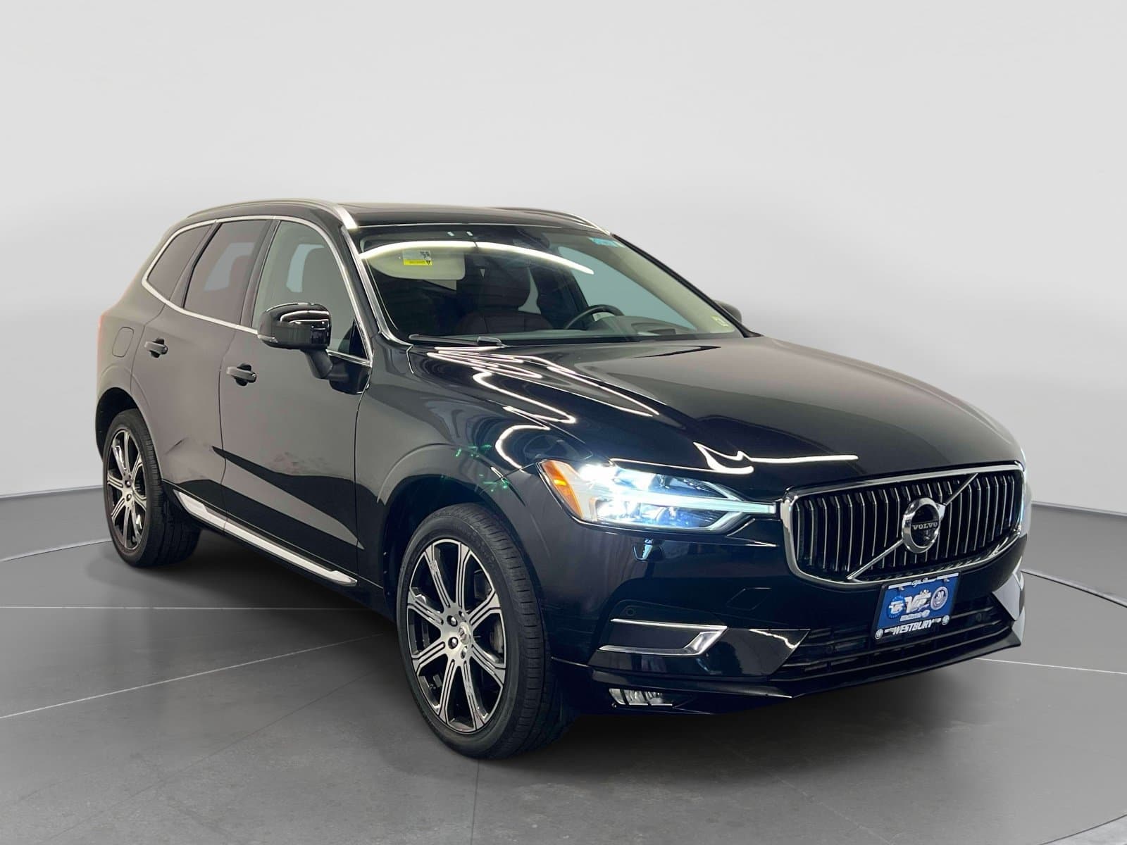 2020 Volvo XC60 Inscription — photo 1 of 34