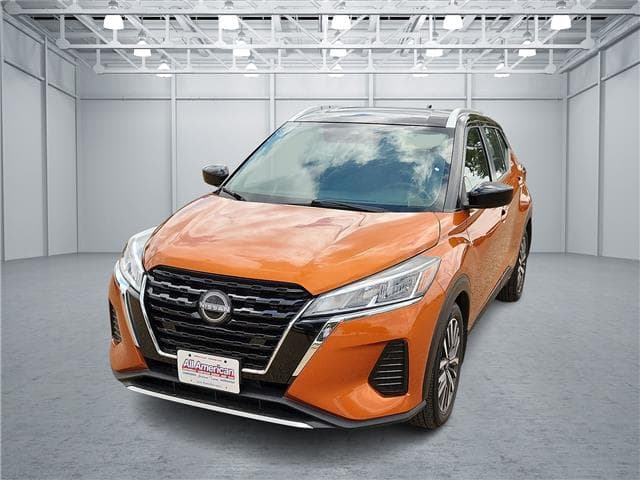 2023 Nissan Kicks SV — photo 1 of 20