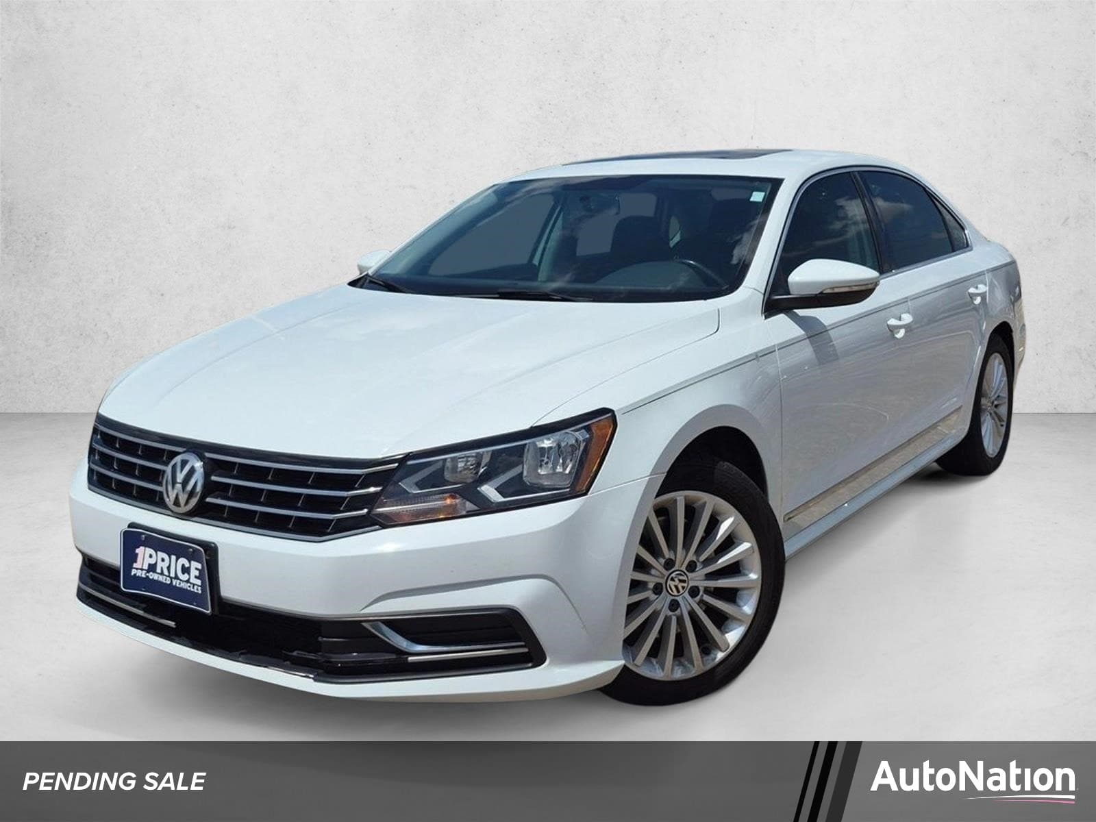 2017 Volkswagen Passat 1.8T SE — photo 1 of 20