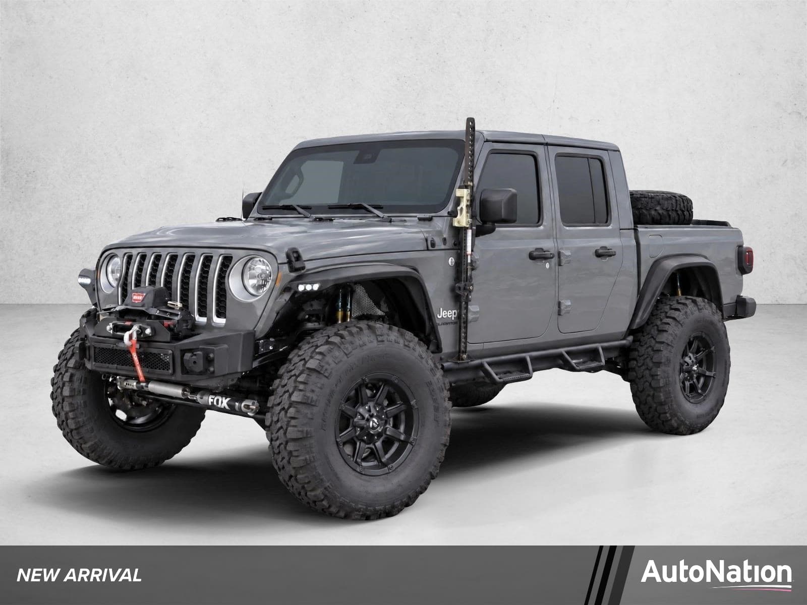 2020 Jeep Gladiator Overland — photo 1 of 26