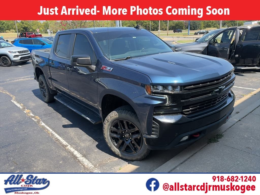 2022 Chevrolet Silverado 1500 LT Trail Boss — photo 1 of 10