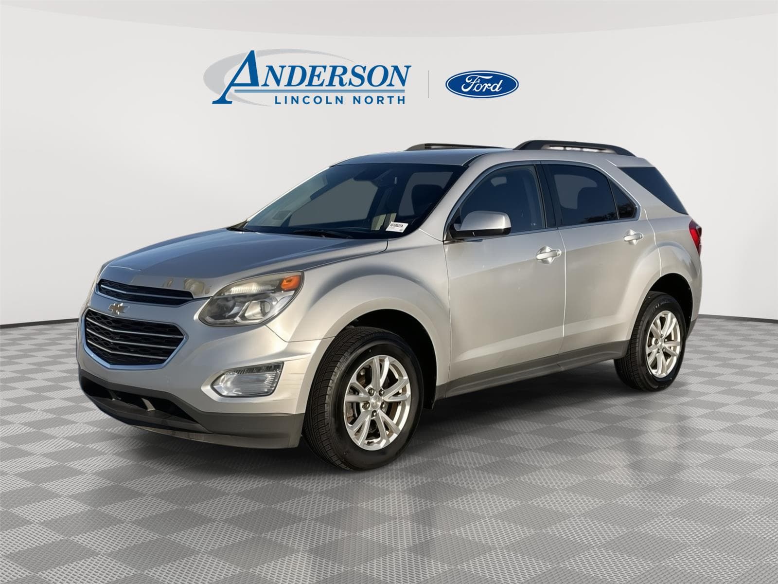 2016 Chevrolet Equinox LT — photo 1 of 35
