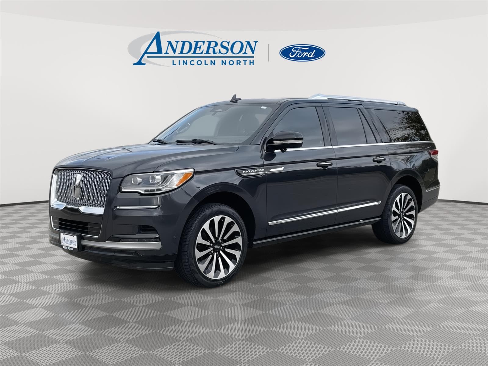2024 Lincoln Navigator L Reserve — photo 1 of 48