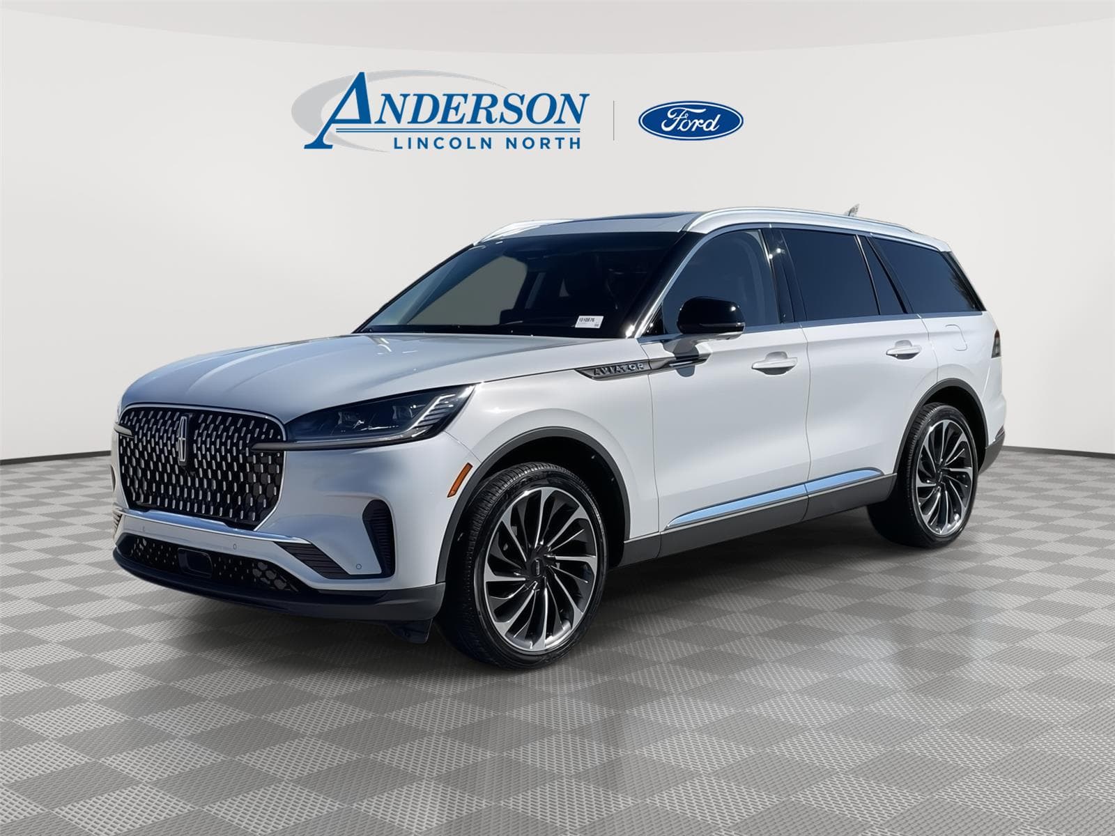 2025 Lincoln Aviator Reserve — photo 1 of 44