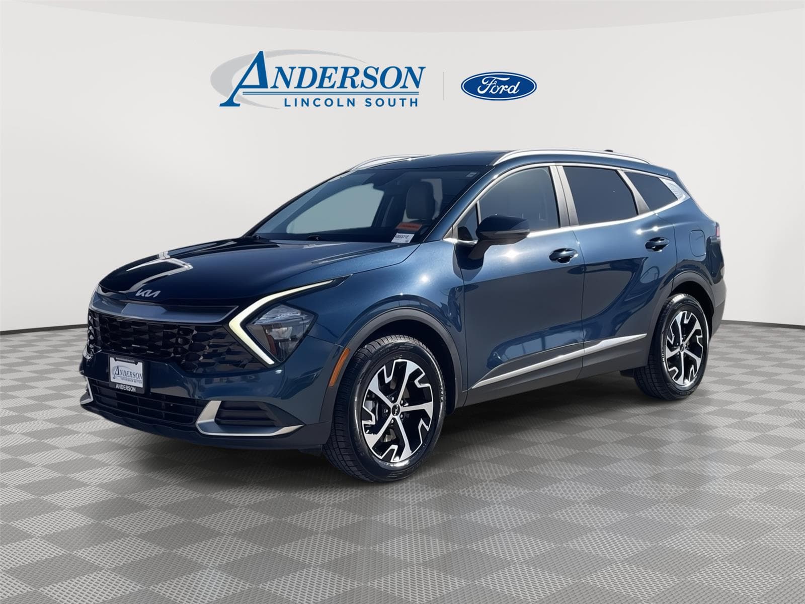 2023 Kia Sportage Hybrid EX — photo 1 of 37