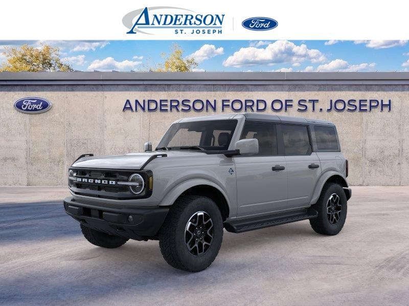 2026 Ford Bronco Outer Banks — photo 1 of 32