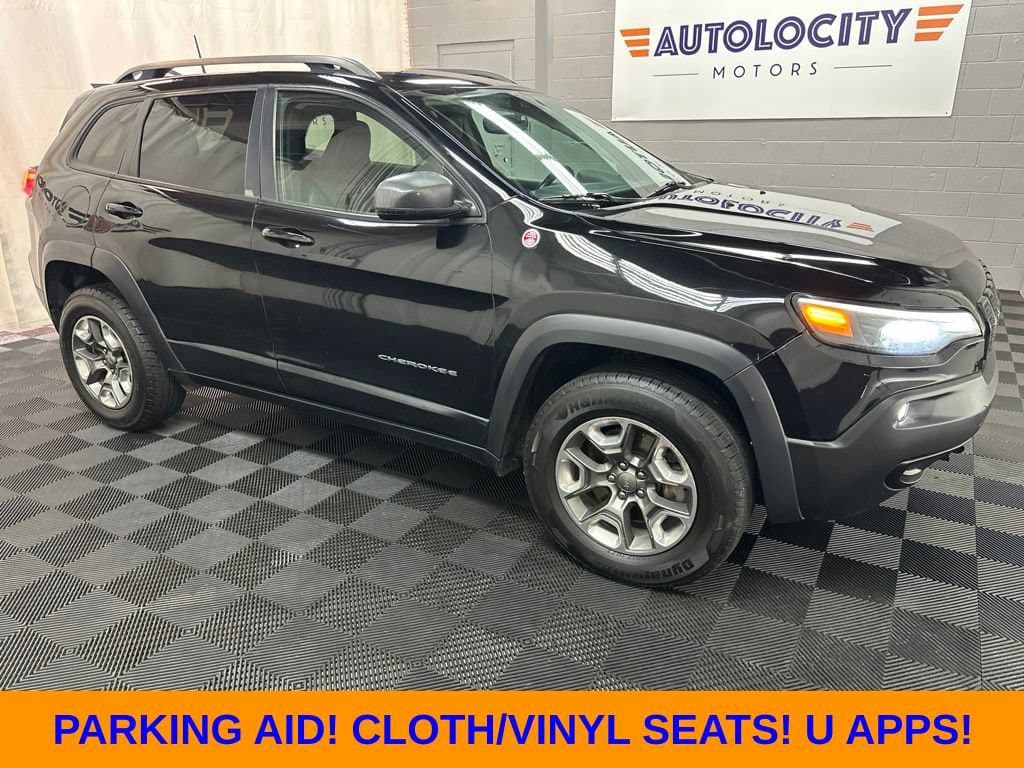 2019 Jeep Cherokee Trailhawk — photo 1 of 38