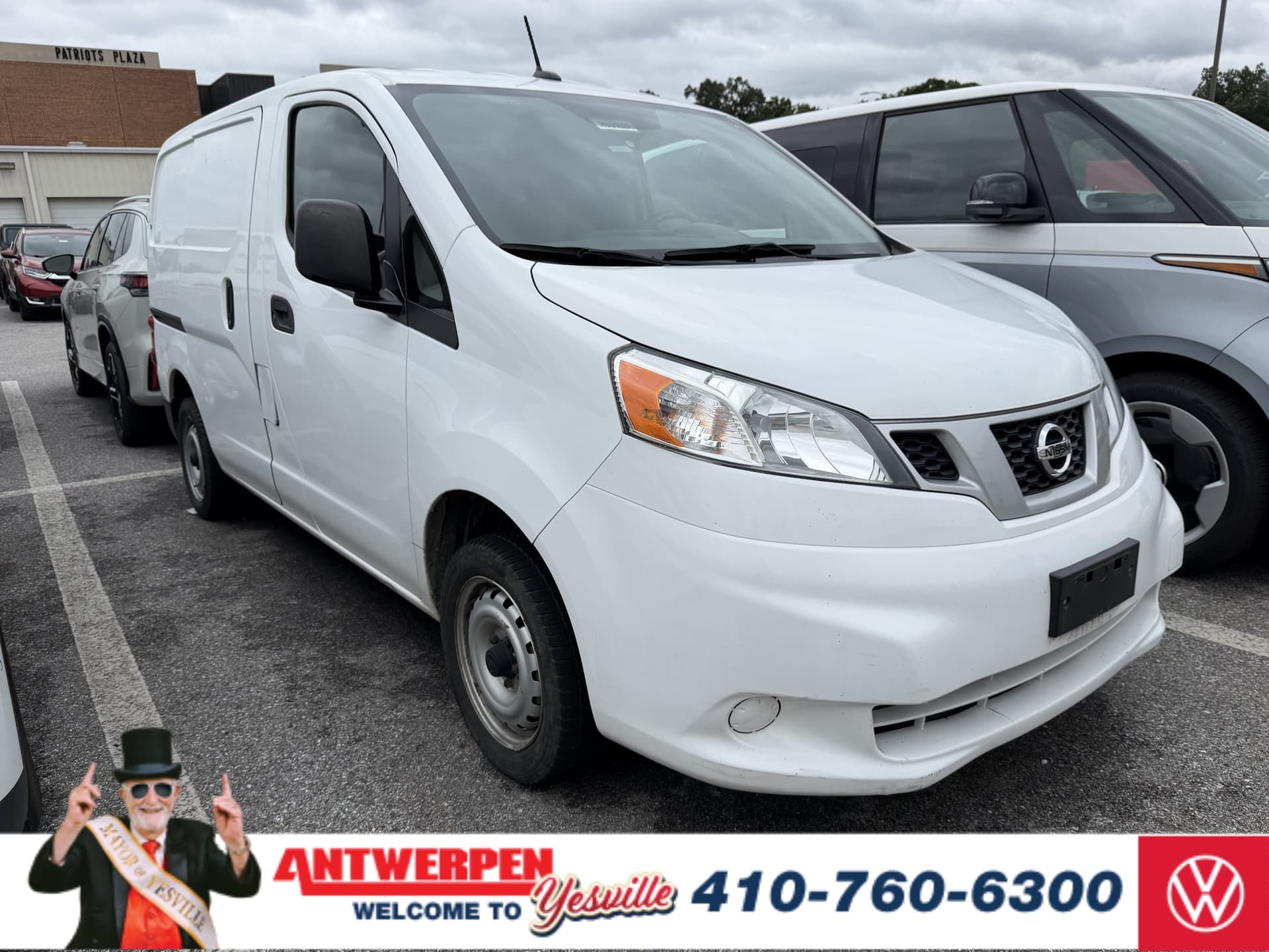 2020 Nissan NV200 Compact Cargo S — photo 1 of 8