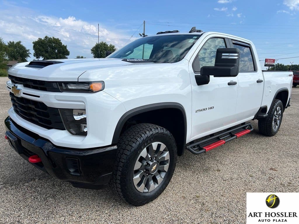2024 Chevrolet Silverado 2500HD Custom — photo 1 of 45