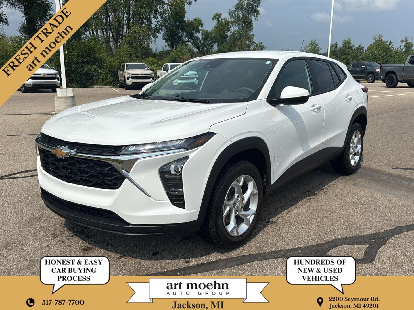 2024 Chevrolet Trax LS — photo 1 of 14