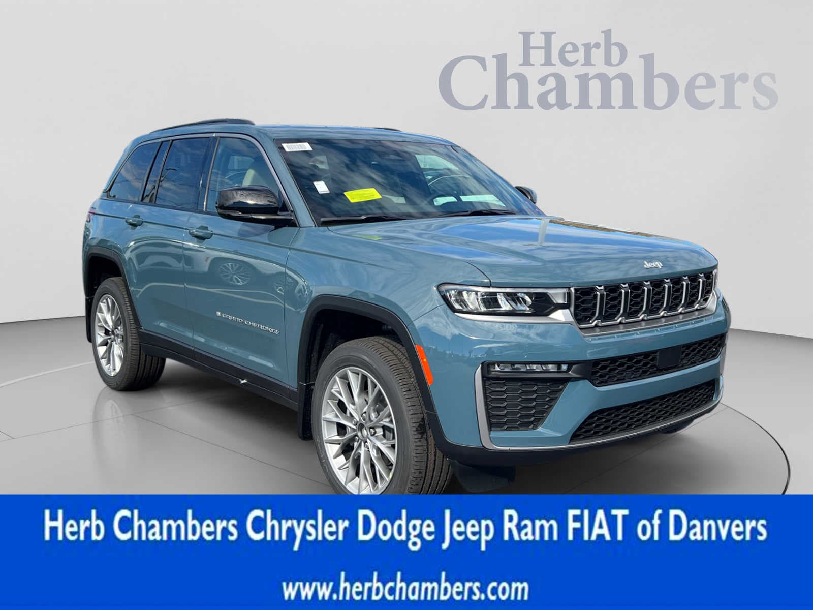 2027 Jeep Grand Cherokee Limited — photo 1 of 26