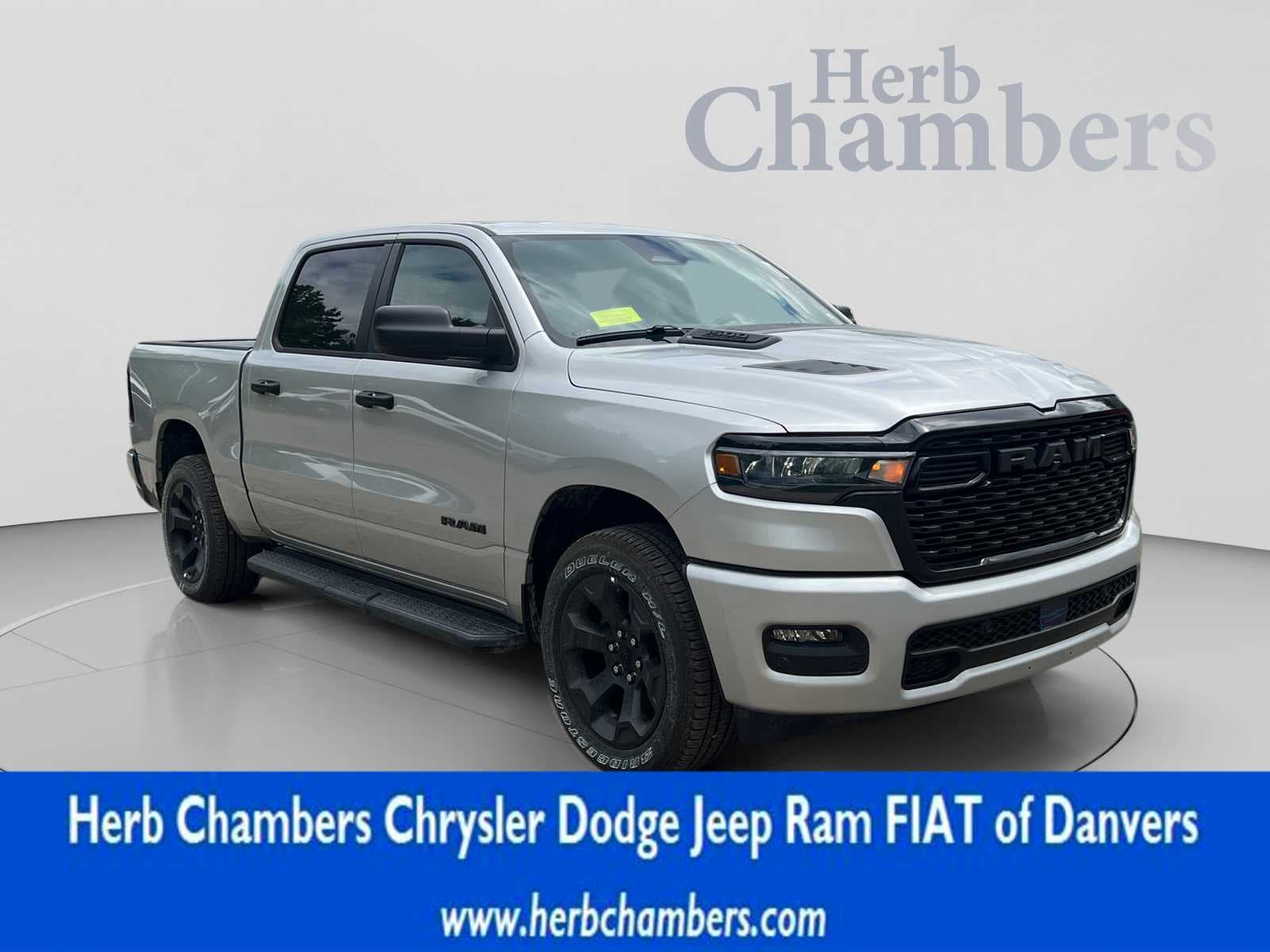 2026 RAM 1500 EXPRESS CREW CAB 4X4 5'7 BOX — photo 1 of 32