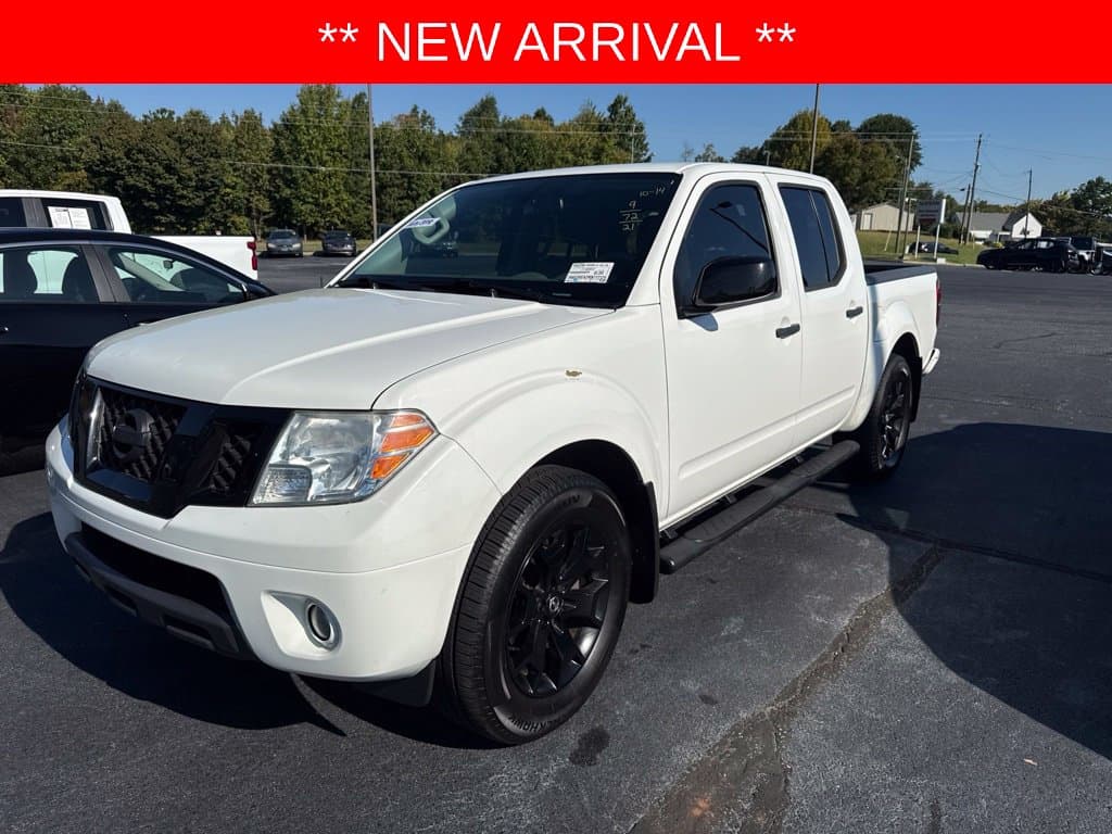 2021 Nissan Frontier SV — photo 1 of 4