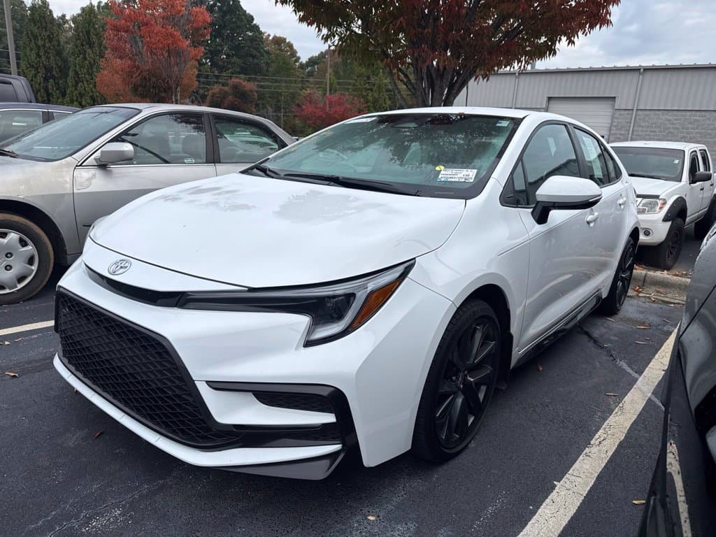 2026 Toyota Corolla SE — photo 1 of 5