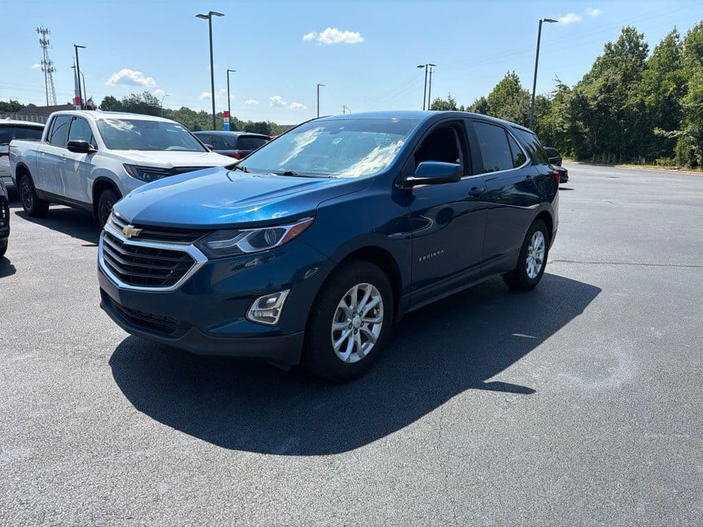 2021 Chevrolet Equinox LT — photo 1 of 7