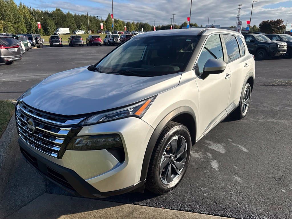 2024 Nissan Rogue SV — photo 1 of 4