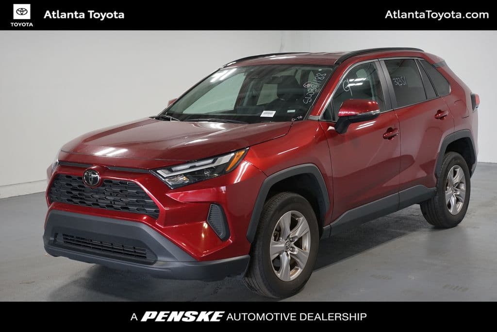 2025 Toyota RAV4 XLE — photo 1 of 7