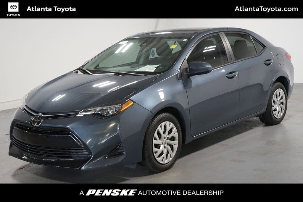 2019 Toyota Corolla LE — photo 1 of 7
