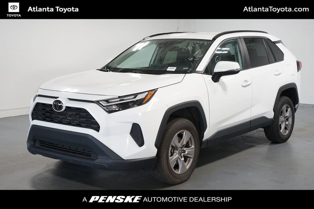 2025 Toyota RAV4 XLE — photo 1 of 7