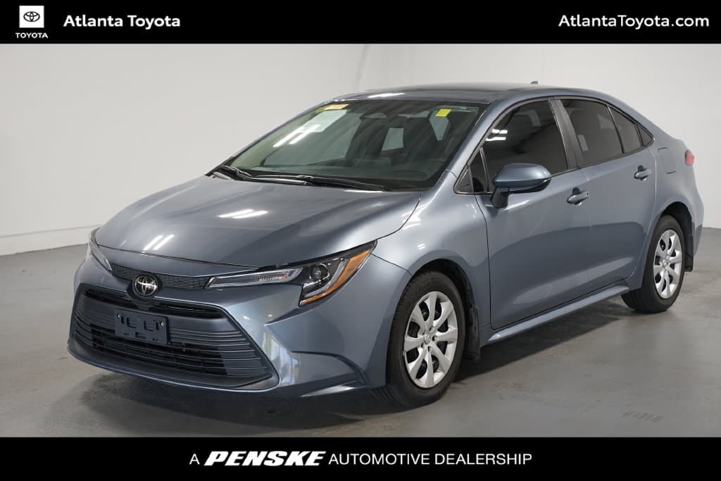 2025 Toyota Corolla LE — photo 1 of 7