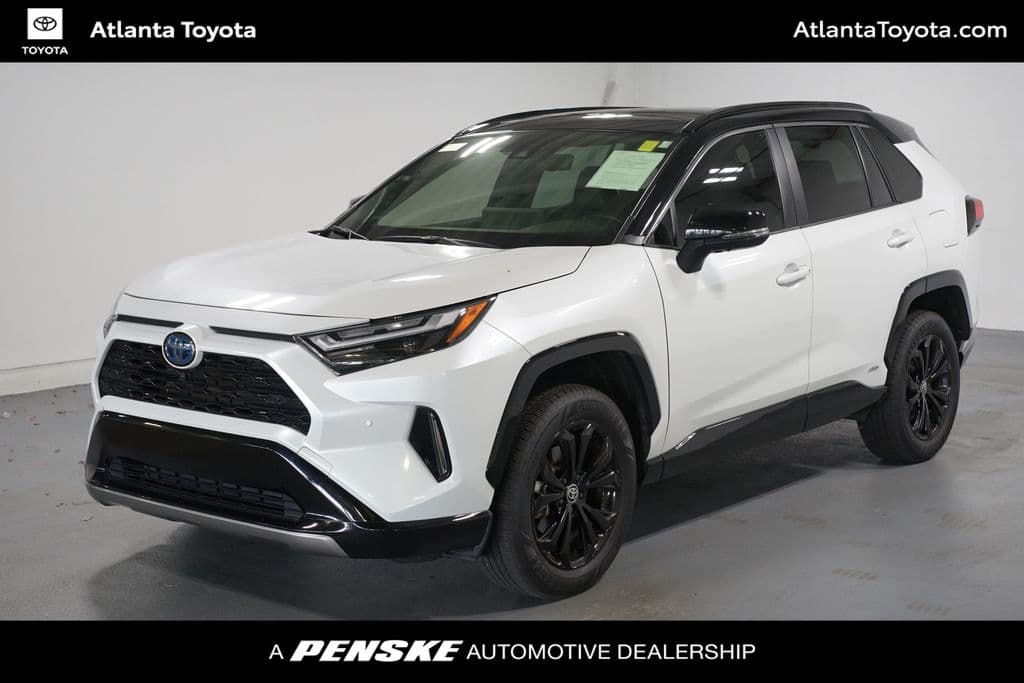 2024 Toyota RAV4 Hybrid XSE — photo 1 of 7