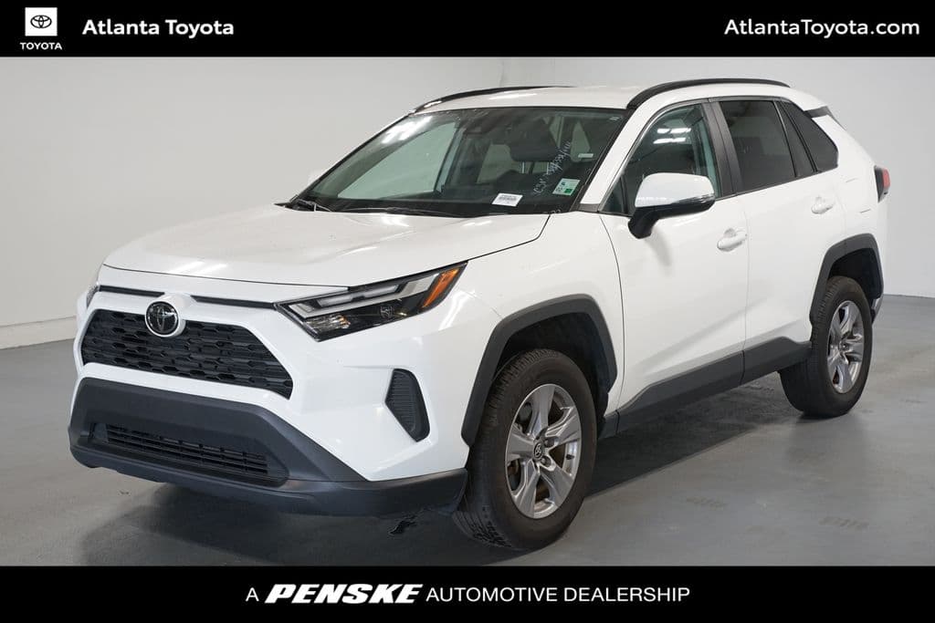 2025 Toyota RAV4 XLE — photo 1 of 7