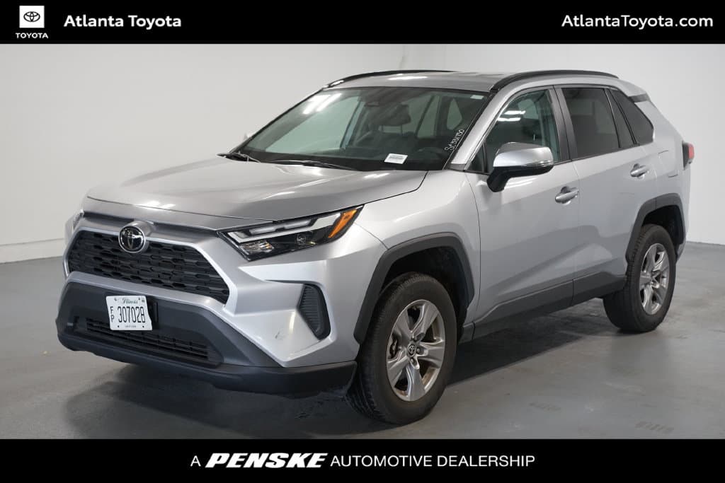 2025 Toyota RAV4 XLE — photo 1 of 7