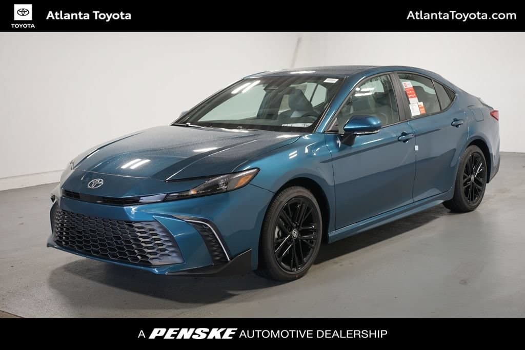 2026 Toyota Camry SE — photo 1 of 68