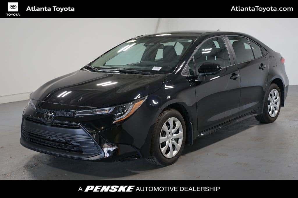 2026 Toyota Corolla LE — photo 1 of 7