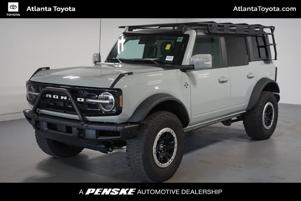 2022 Ford Bronco Outer Banks — photo 1 of 7