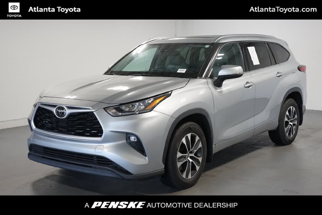 2020 Toyota Highlander XLE — photo 1 of 7