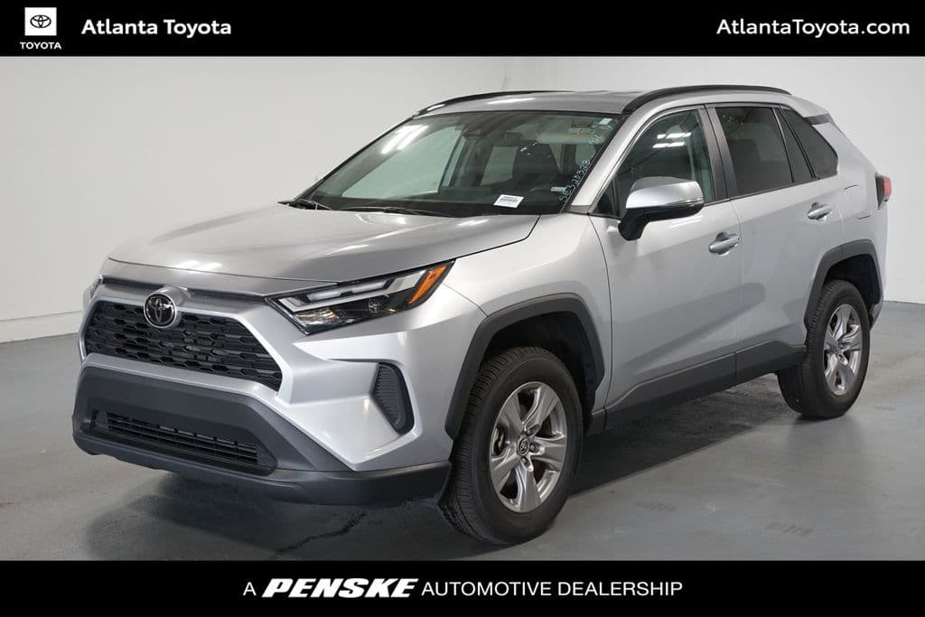 2025 Toyota RAV4 XLE — photo 1 of 7