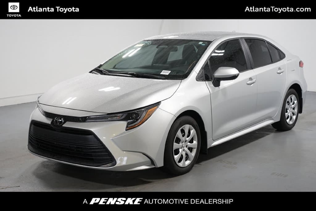 2026 Toyota Corolla LE — photo 1 of 7