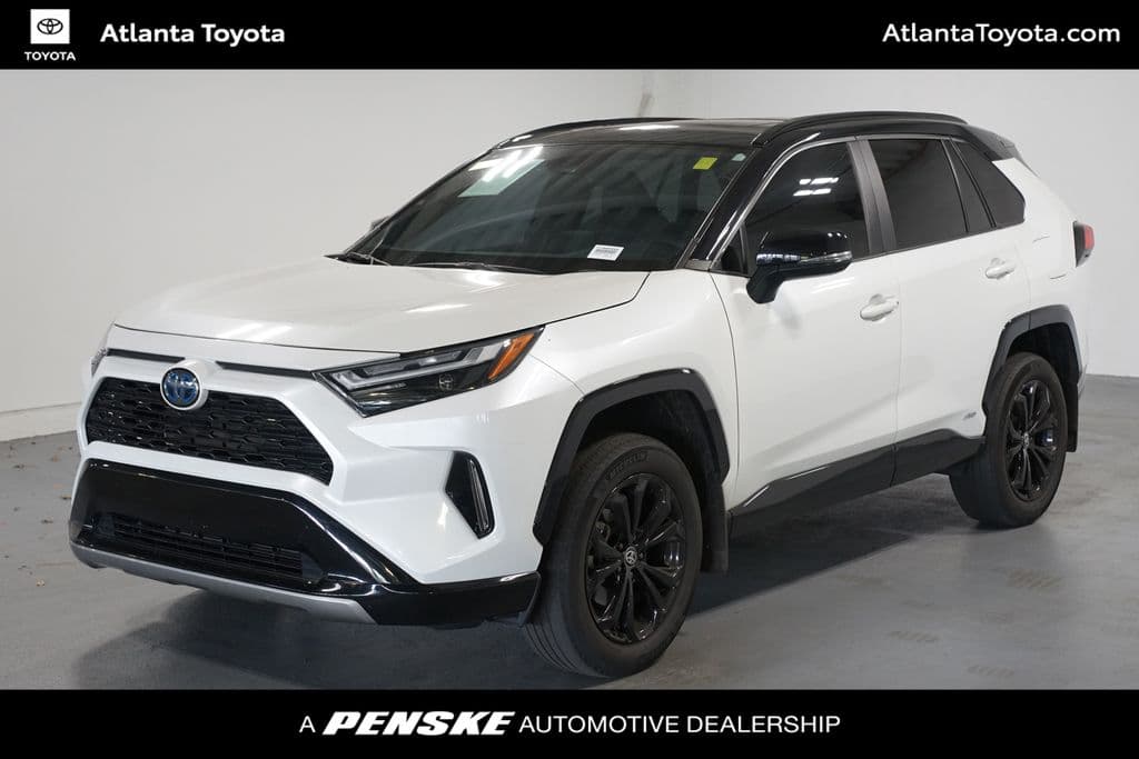 2024 Toyota RAV4 Hybrid XSE — photo 1 of 7