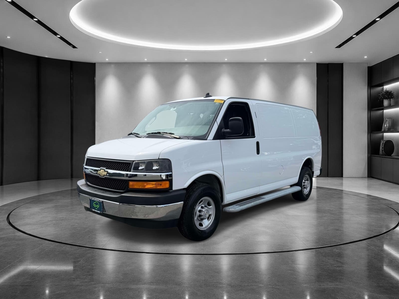 2022 Chevrolet Express Cargo Van Base — photo 1 of 28