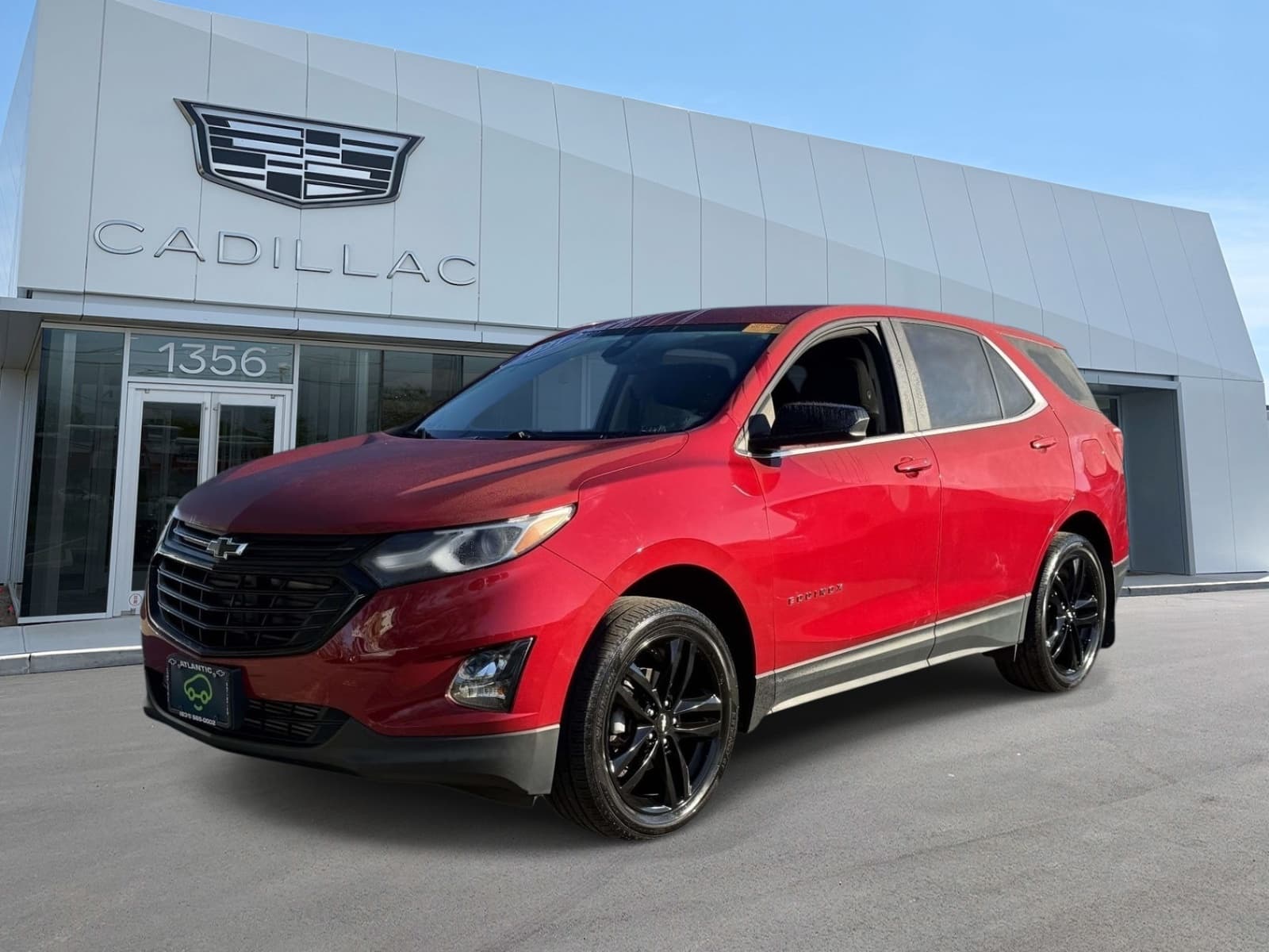 2021 Chevrolet Equinox LT — photo 1 of 32