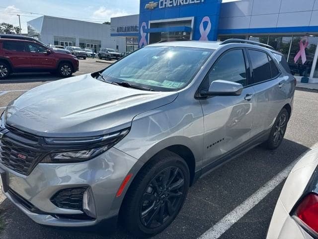 2024 Chevrolet Equinox RS — photo 1 of 4