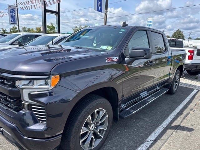2023 Chevrolet Silverado 1500 RST — photo 1 of 5