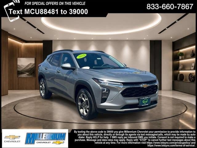 2024 Chevrolet Trax LT — photo 1 of 32
