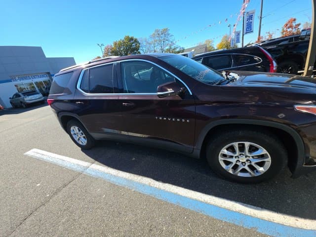 2019 Chevrolet Traverse LT Leather — photo 1 of 2