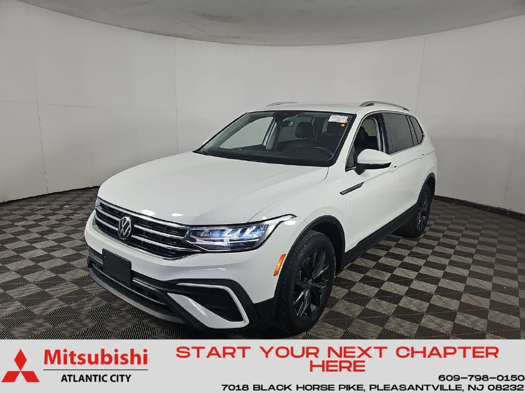 2024 Volkswagen Tiguan Base — photo 1 of 5