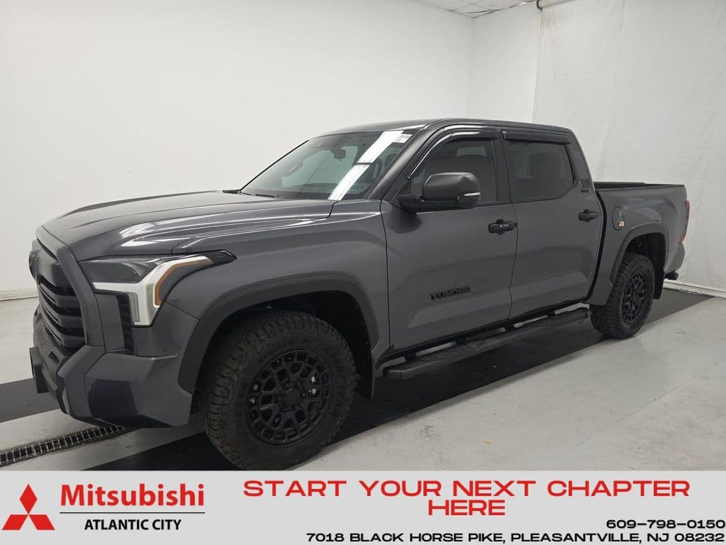 2025 Toyota Tundra 4WD SR5 — photo 1 of 5