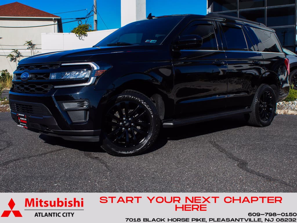 2023 Ford Expedition XLT — photo 1 of 47