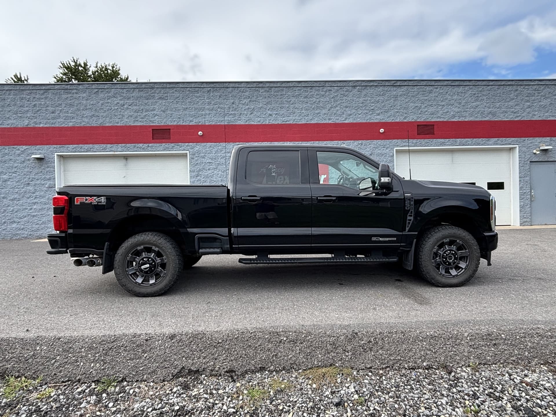 2024 Ford Super Duty F-250 SRW Base — photo 1 of 12
