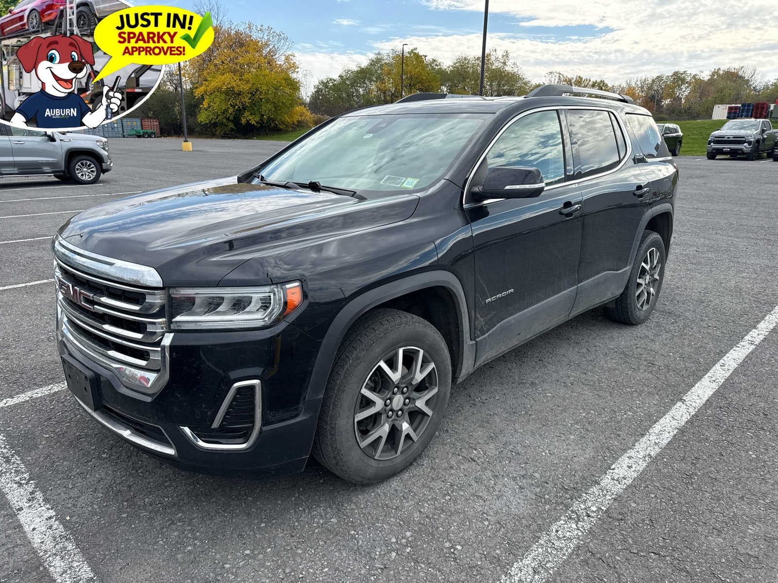2023 GMC Acadia SLE — photo 1 of 11