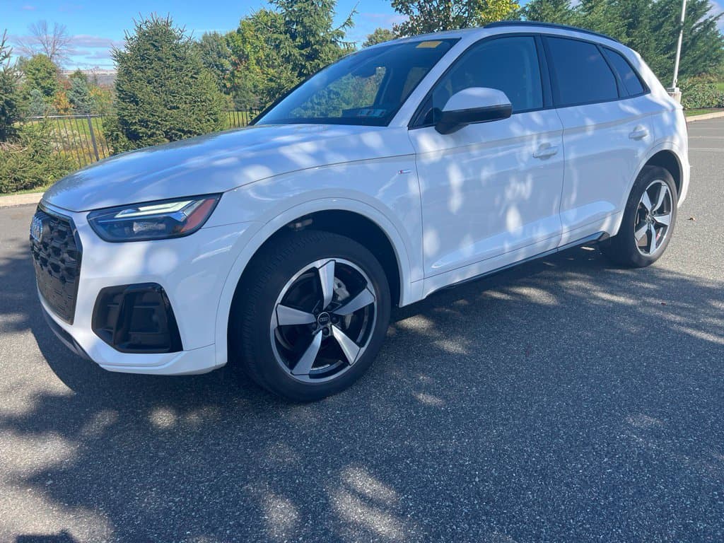 2023 Audi Q5 Base — photo 1 of 14