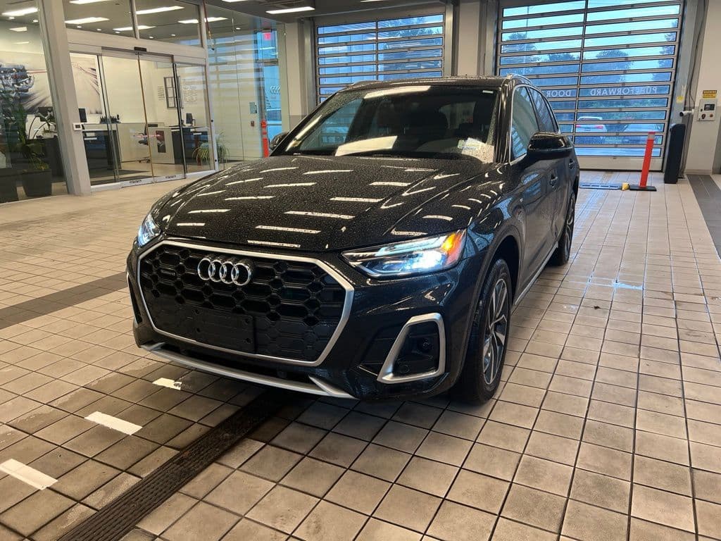 2023 Audi Q5 S line Premium — photo 1 of 11