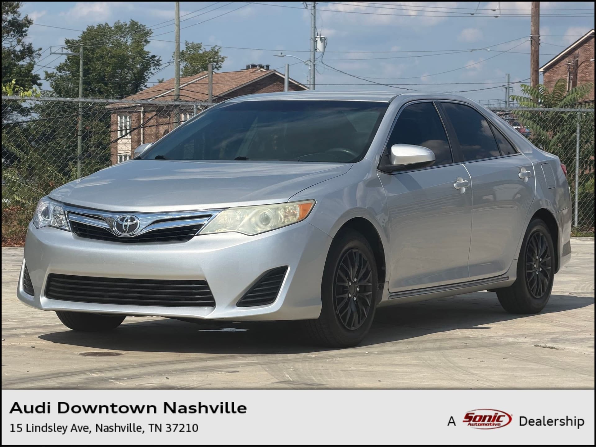 2014 Toyota Camry L — photo 1 of 26