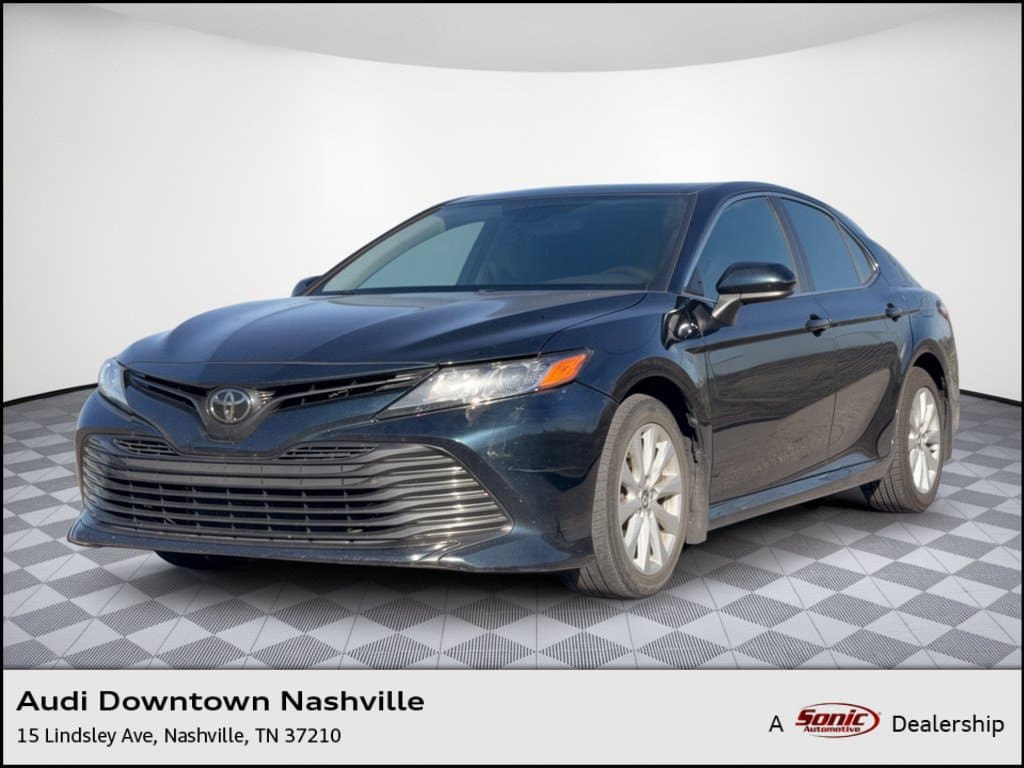2020 Toyota Camry LE — photo 1 of 31